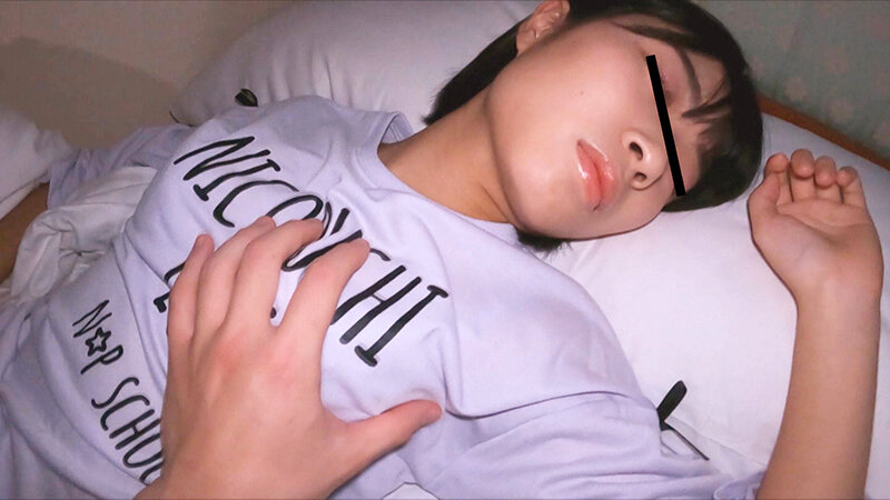 「【素人パイパン】スマホ流出エロ動画!潮吹き3P中出しハメ撮りでアクメ絶頂する一般女性の衝撃映像」のサンプル画像11枚目