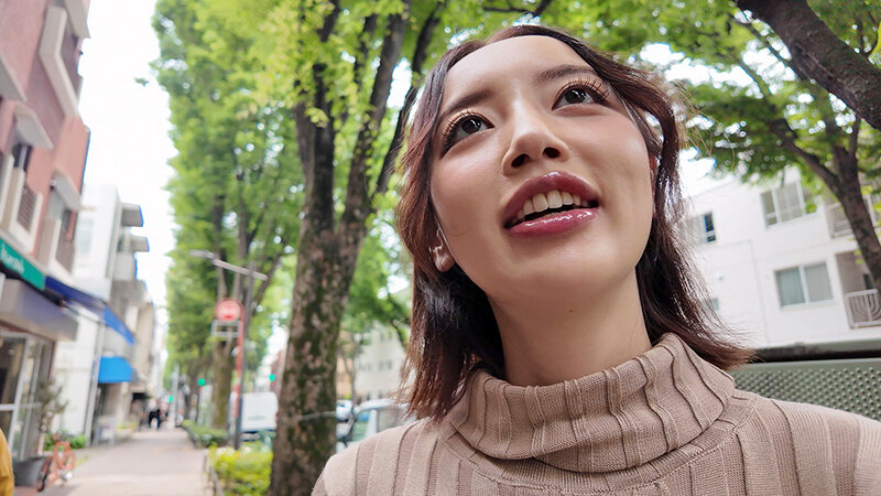 「美咲かんな 美人妻が乱交で中出し絶頂！濃厚キス・接吻で乱れる人妻の本能SEXドキュメント」のサンプル画像1枚目