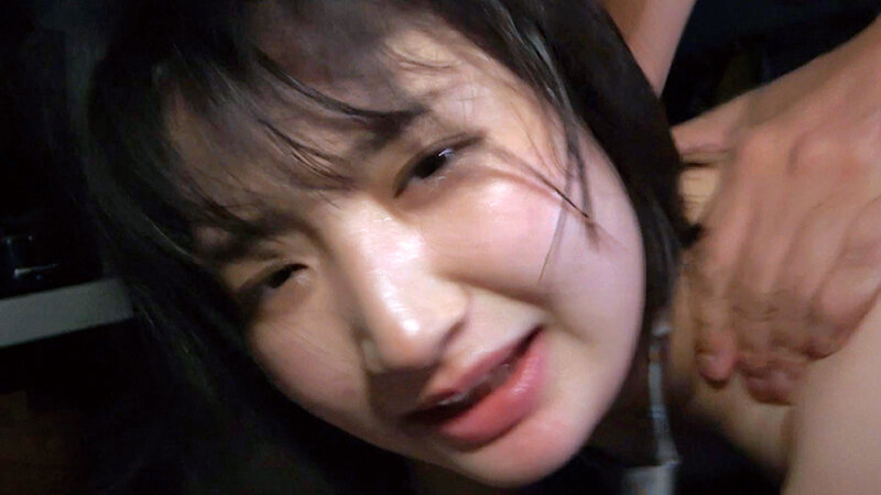 「素人女子校生NAちゃんが3P・4Pで激濡れ!パンチラ&ぶっかけ調教でドMな本性暴露」のサンプル画像17枚目