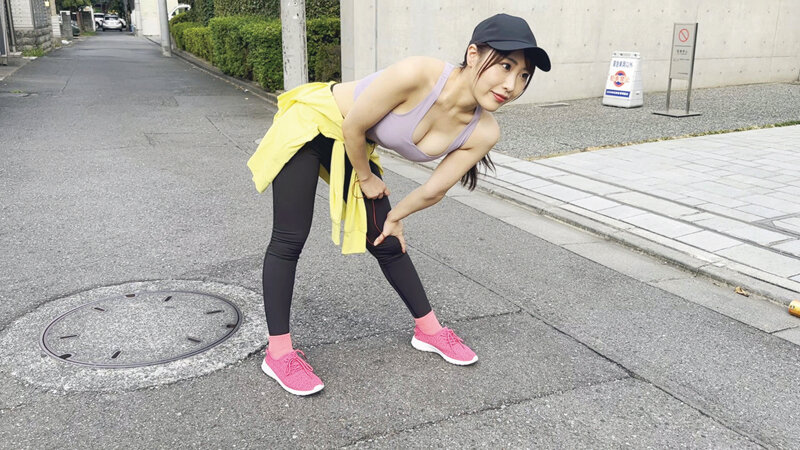 「【素人】巨乳ランナーをお持ち帰り！汗だくハメ撮り＆パイズリで激イキ絶頂」のサンプル画像20枚目