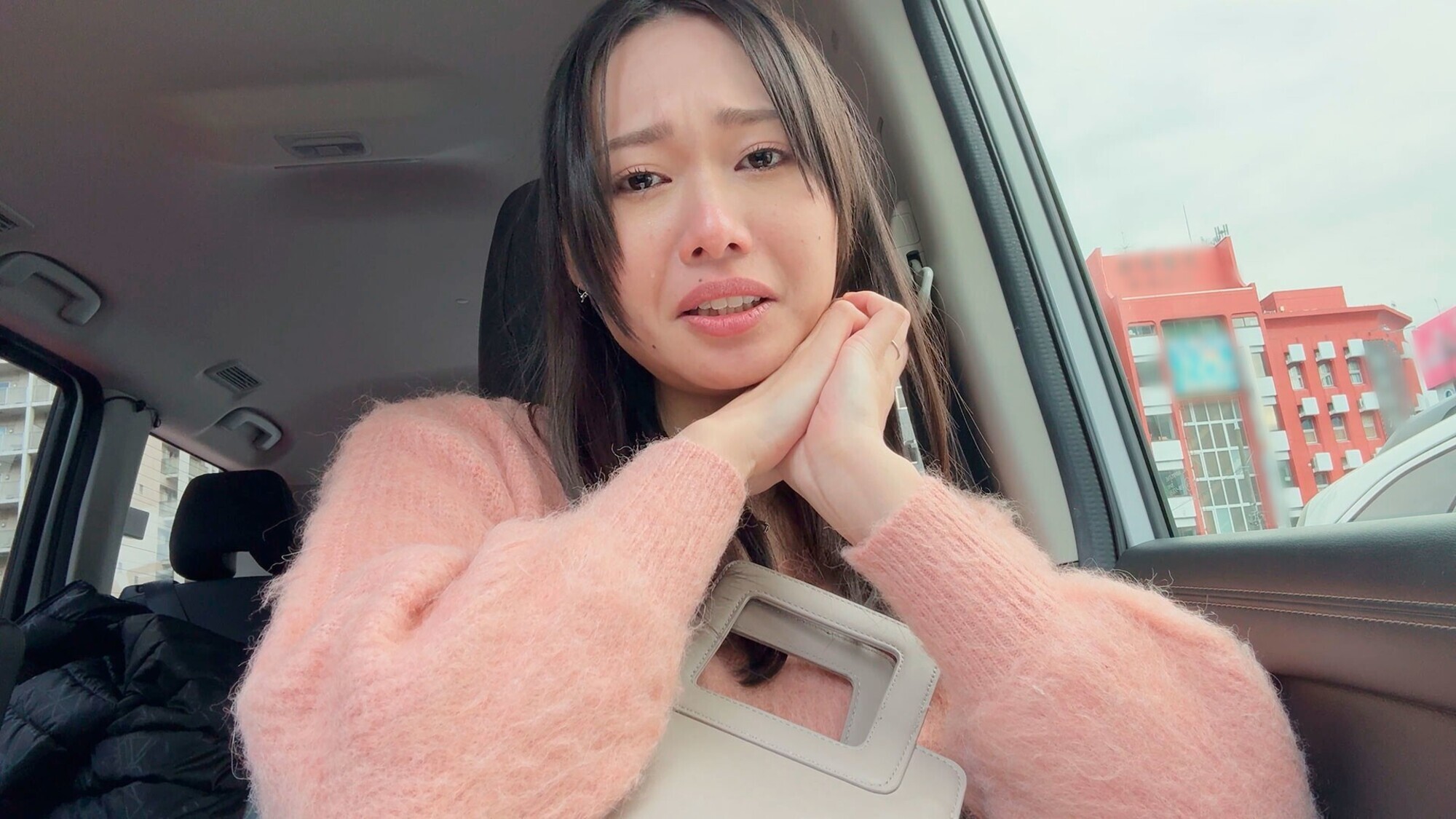 「キレイなお姉さんはセルフイラマが大好き。既婚者セフレ三池小春と喉奥ごっくん精飲デート」のサンプル画像12枚目