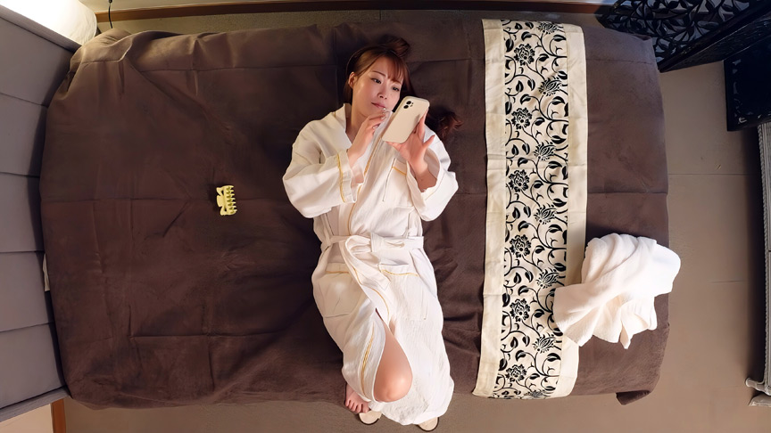 「【素人OL】ビジネスホテルで無防備な一人エッチを盗撮風撮影【巨乳オナニー】」のサンプル画像3枚目