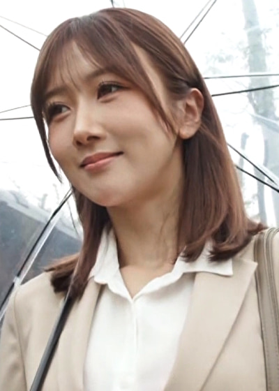 「【素人熟女】観光協会の美人職員が旅館主人に調教され中出しの快楽に堕ちていく濃密映像」のサムネイル