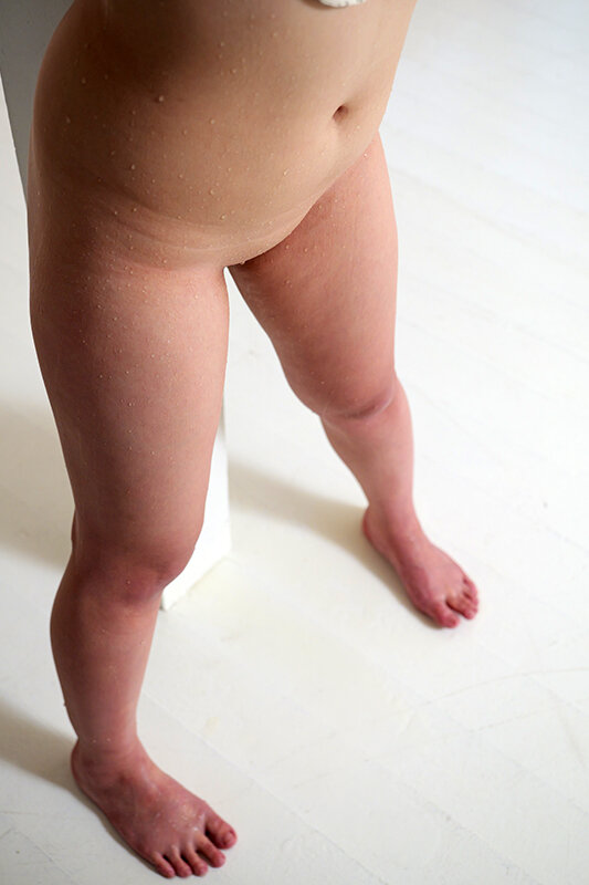 「太田さえこ・妹尾明香ら人気アイドル女優4人の潮吹き絶頂COMPLETE BEST完全版」のサンプル画像9枚目