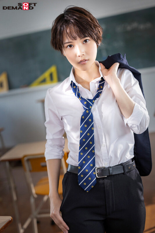 「柴崎はる｜制服姿のスレンダー美少女が友達とおっぱいチェック｜学生服コスプレ」のサンプル画像2枚目