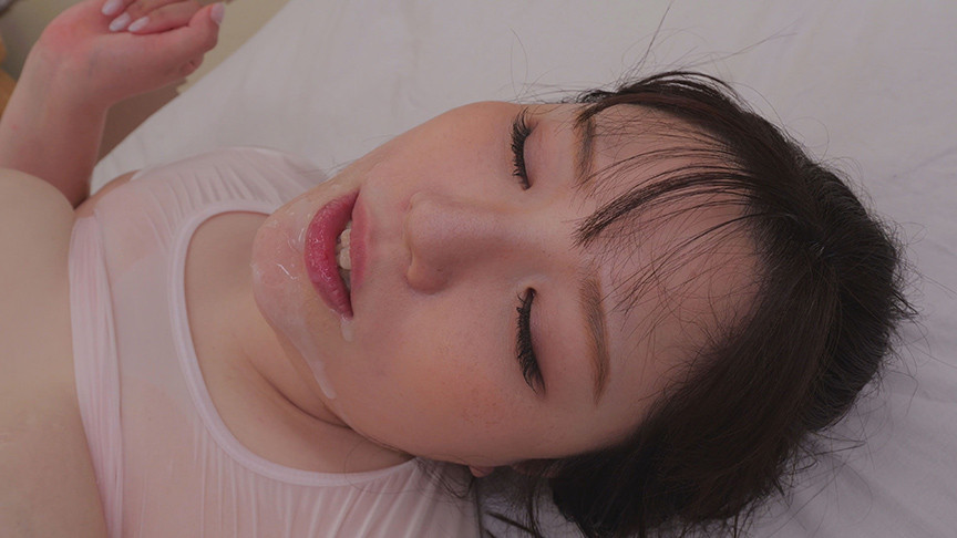 「【素人妻】ムチムチ人妻ジョガーにデカチン素股チャレンジ！透けスパッツのかえでさん編【企画】」のサンプル画像10枚目