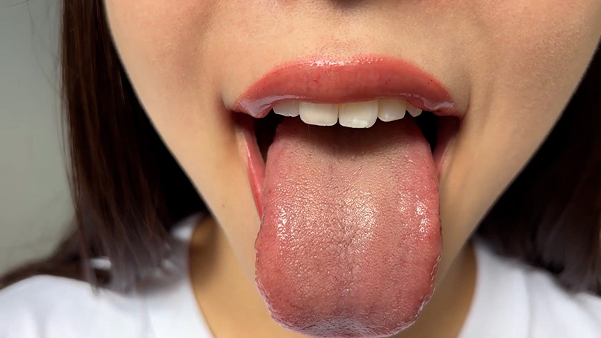 「【まいな】街角素人の口内観察プレイ【フェチ】歯・舌・喉をじっくり接写チェック」のサンプル画像2枚目