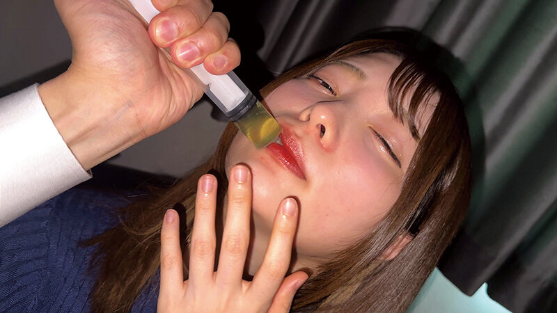 「【素人】清楚な女子大生が催眠療法で理性崩壊…禁断の中出し施術で完全堕ち【洗脳】」のサンプル画像2枚目