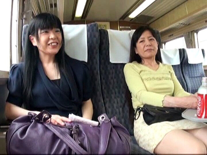 「【人妻】不倫旅行で乱交プレイに溺れる美人妻の秘密の温泉旅行【主婦・高画質リマスター】」のサンプル画像1枚目