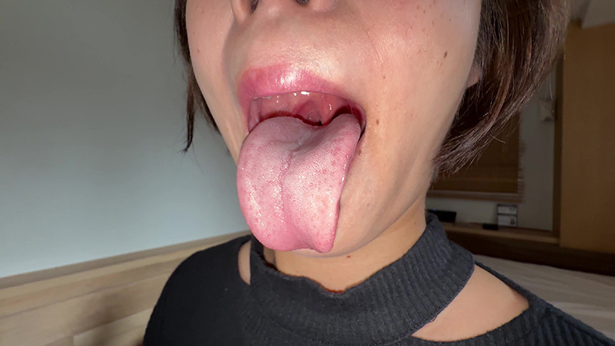 「【玉城夏帆】舌ブラシで舌苔採取フェチプレイ｜唾液・口腔フェチ好き必見の個人撮影動画」のサンプル画像2枚目