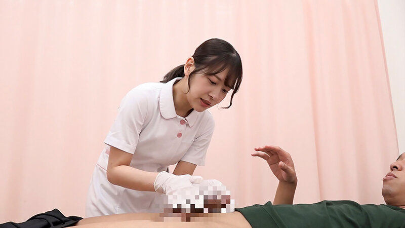 「桃瀬くるみ・南乃そらが魅せる美人女医のご奉仕フェラ｜泌尿器科ナースの誘惑プレイ」のサンプル画像2枚目