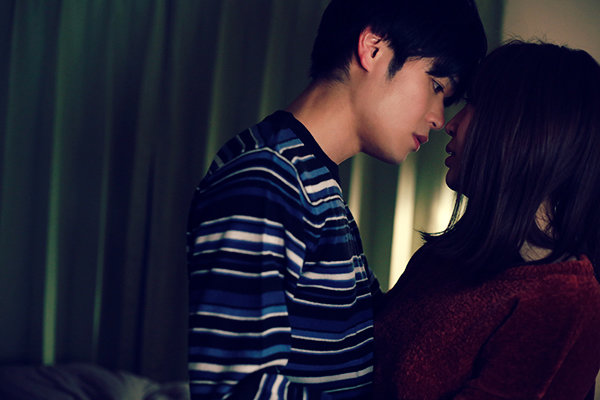 「水戸かな×かなで自由×及川大智『恋のはじめかた』巨乳カップルの甘い恋愛ドラマ【フル動画】」のサンプル画像11枚目