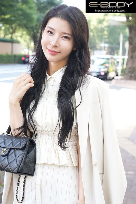 「東雲つばき 巨乳お姉さんがフェラ&ハメ撮りで魅せる!アジアンモデルの衝撃AVデビュー作品」のサンプル画像2枚目