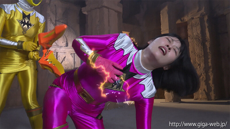 「佐野なつ・愛沢あかり出演｜女戦士ライトレイジャーが敵に捕らわれ屈辱の洗脳調教を受ける」のサンプル画像8枚目