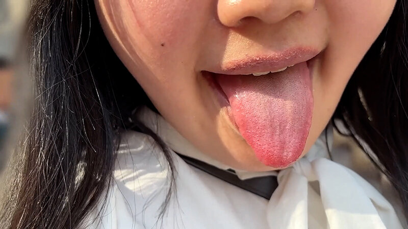 「【素人】ハーフ美人お姉さんみのりの濃厚鼻フェラでM男を責める激エロプレイ動画」のサンプル画像4枚目