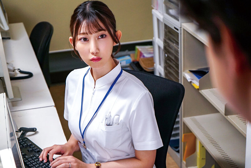 「春乃るる 人妻ナースが巨根患者に寝取られる背徳の不倫セックス【NTR】」のサンプル画像2枚目