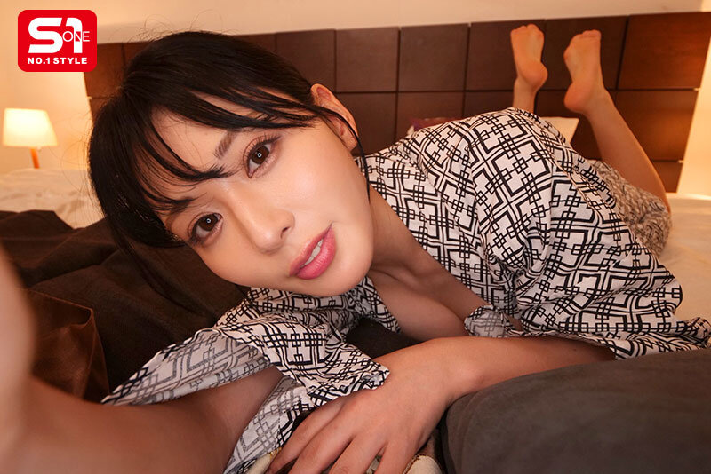 「金松季歩の美乳アイドルがオナサポ＆フェラで徹底ご奉仕！年上彼女の甘い恋人プレイ」のサンプル画像3枚目