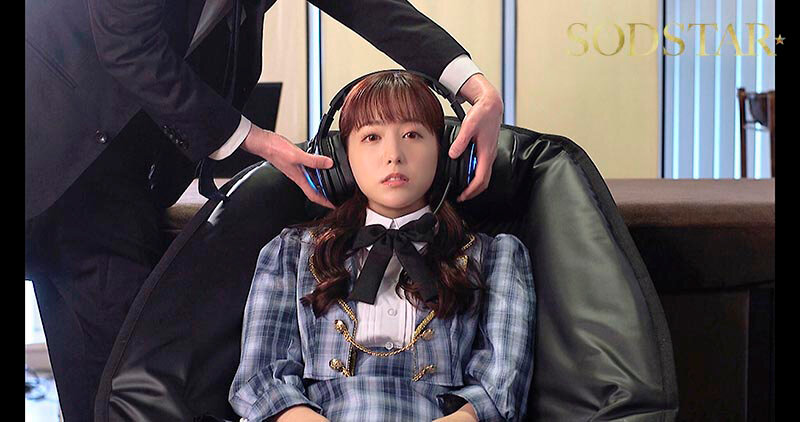 「矢埜愛茉×夏川あゆみがフェラ・騎乗位で魅せる！アイドルの濃厚キス＆接吻プレイ」のサンプル画像4枚目