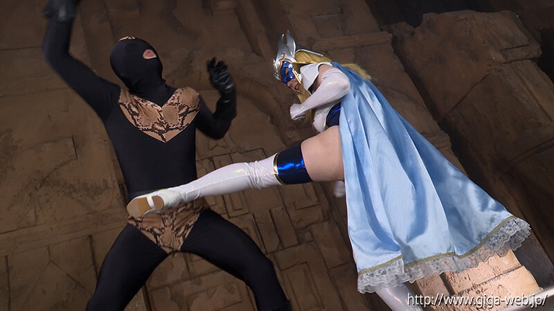 「月見伊織が魅せる女戦士ヒロイン!悪の女幹部が正義に目覚める光堕ち作品」のサンプル画像3枚目