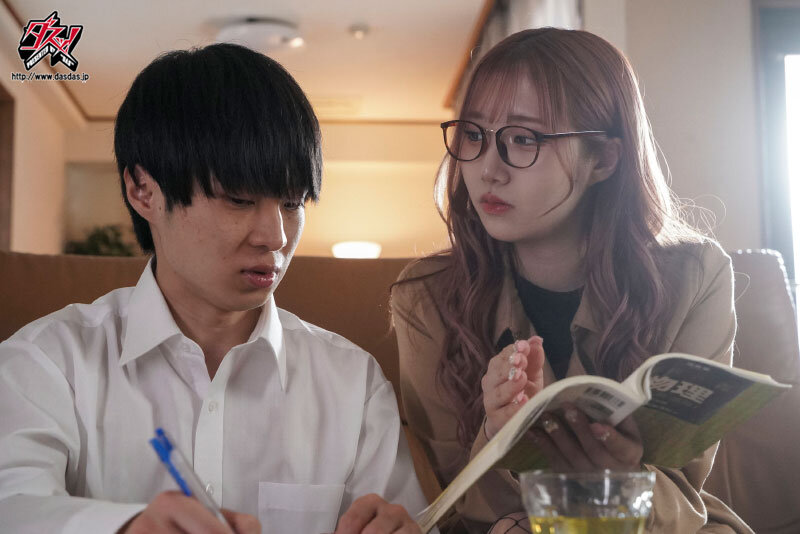 「痴女ギャル家庭教師・斎藤あみりが童貞を誘惑して中出しに導く濃厚レッスン」のサンプル画像8枚目