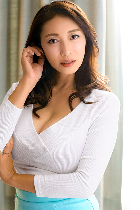 「小早川怜子の極上熟女動画｜巨乳人妻が魅せる大人の色気と官能プレイ」のサンプル画像19枚目