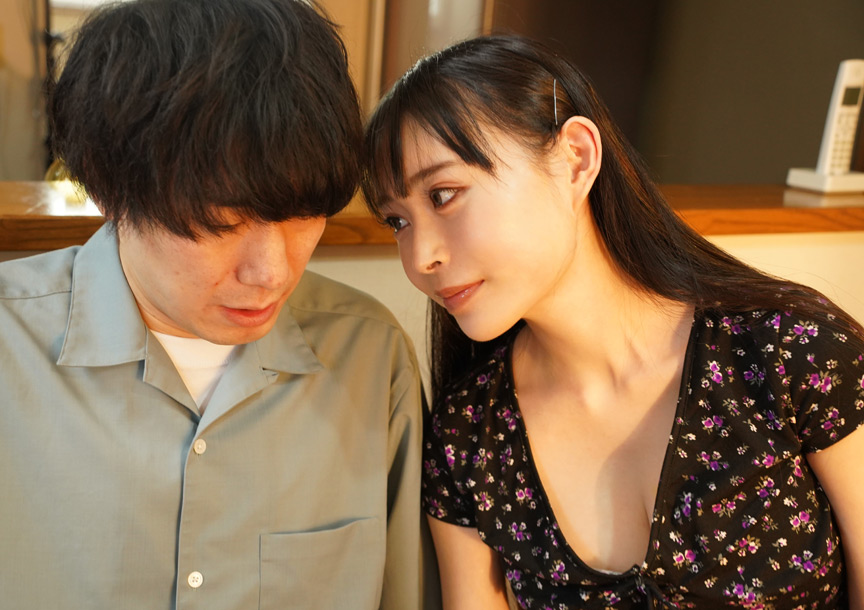 「真希いずみの義姉との禁断の同居生活｜近親相姦系ドラマで話題のAV作品を徹底レビュー」のサンプル画像3枚目