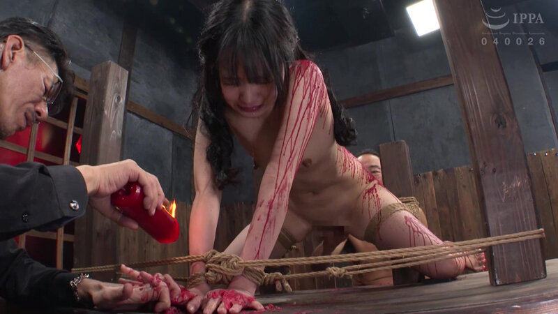 「【素人美女】巨根で喉奥責め!拘束イラマチオ調教プレイ8時間【デカチン特集】」のサンプル画像17枚目