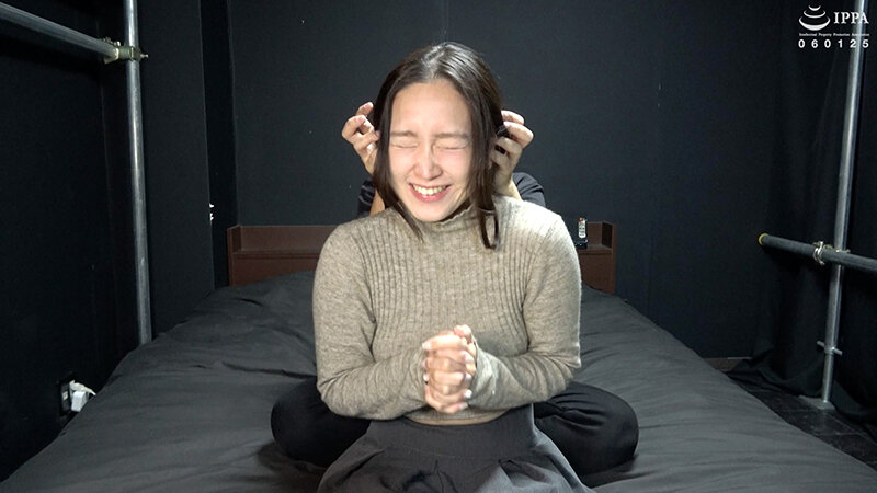 「【雨村梨花】美少女M女がくすぐり責めで悶絶!綺麗なお姉さんの感度チェック動画」のサンプル画像3枚目