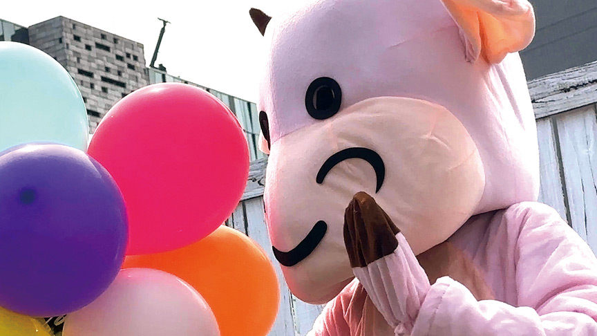 「【素人キャスト】着ぐるみの中の人と秘密の撮影会！遊園地で働く可愛い女性4名の赤裸々インタビュー」のサンプル画像4枚目