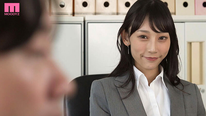 「白浜果歩が痴女責めで中出し誘惑！筋肉美ボディの女上司に翻弄される快感トレーニング」のサンプル画像10枚目