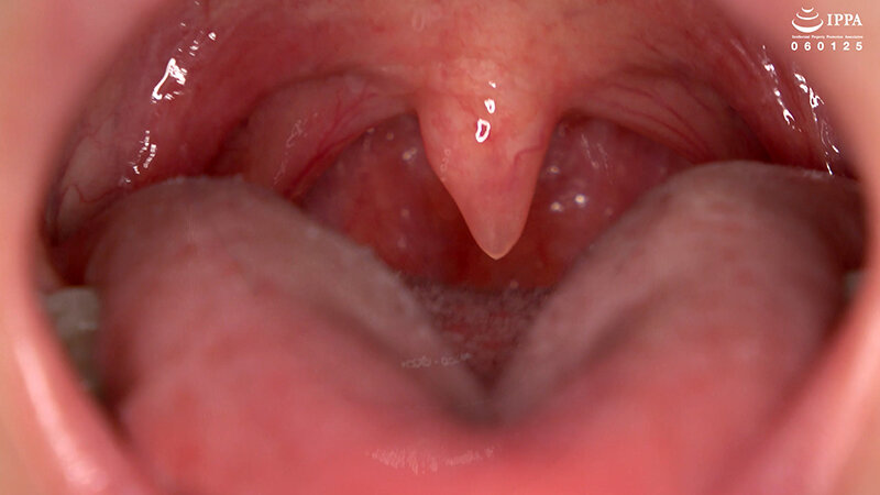 「横峯めぐの口内・歯・のどちんこ観察プレイ！清楚系美少女M女が魅せる貴重映像」のサンプル画像8枚目