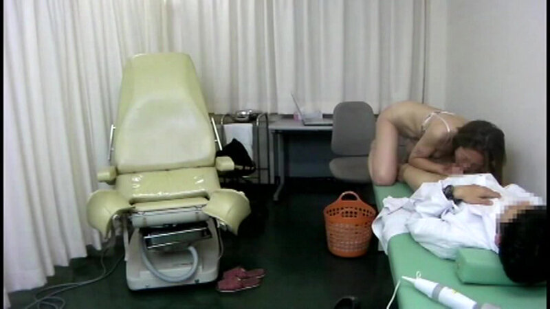 「【素人女性多数】産婦人科診察室の羞恥盗撮映像コレクション｜リアルのぞき系ドキュメント」のサンプル画像14枚目