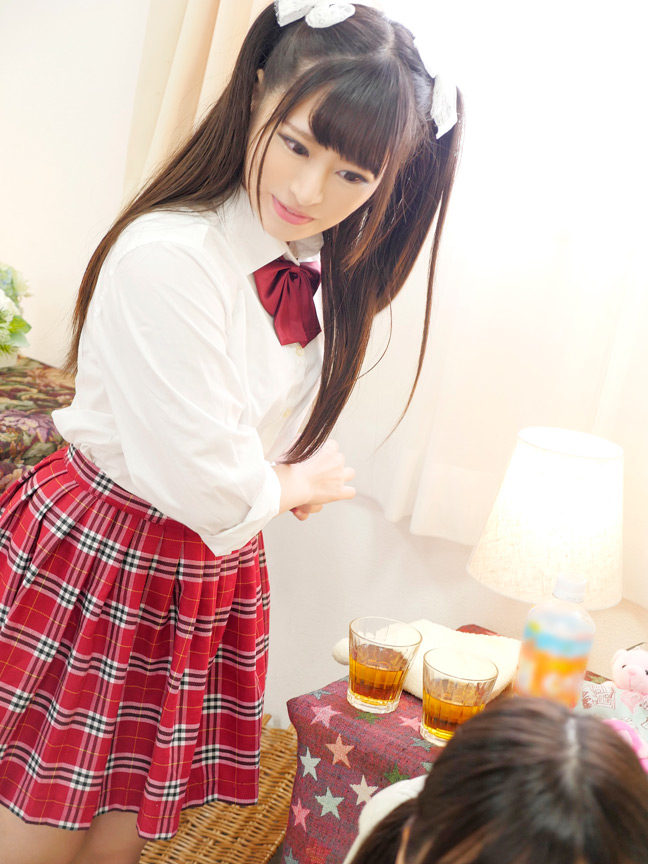 「桃尻かのん 近親相姦 義兄との禁断関係で連続中出しされる美少女の背徳セックス」のサンプル画像3枚目