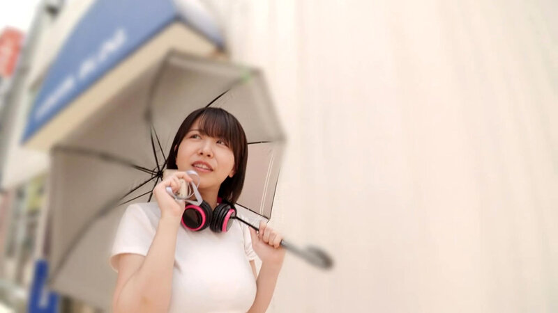 「【柏木こなつ】巨乳痴女が素人を逆ナンして中出しSEX！騎乗位とバックで激しく攻める」のサンプル画像2枚目