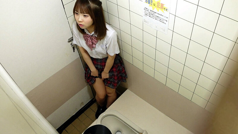 「素人女子校生の下校中オナニー流出動画|パンチラ&局部アップの発情期プライベート映像」のサンプル画像3枚目