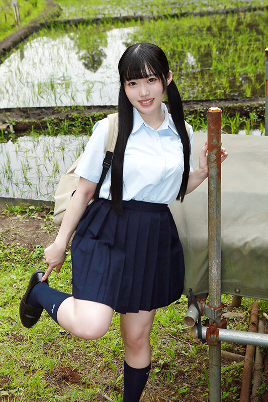 「谷田かりな・生田優梨・有馬美玖が出演!素人田舎娘をナンパして野外プレイに発展する青春ドキュメント」のサンプル画像13枚目