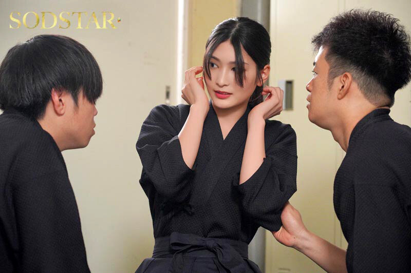 「本庄鈴が3P・4Pで顔射される剣道師範作品｜凛とした美女の甘い眼差しに興奮」のサンプル画像8枚目