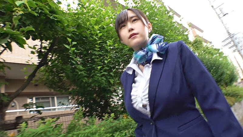 「雨宮ひびきの黒パンスト足コキ×中出し！美脚スチュワーデスが魅せる濃厚プレイ」のサンプル画像10枚目