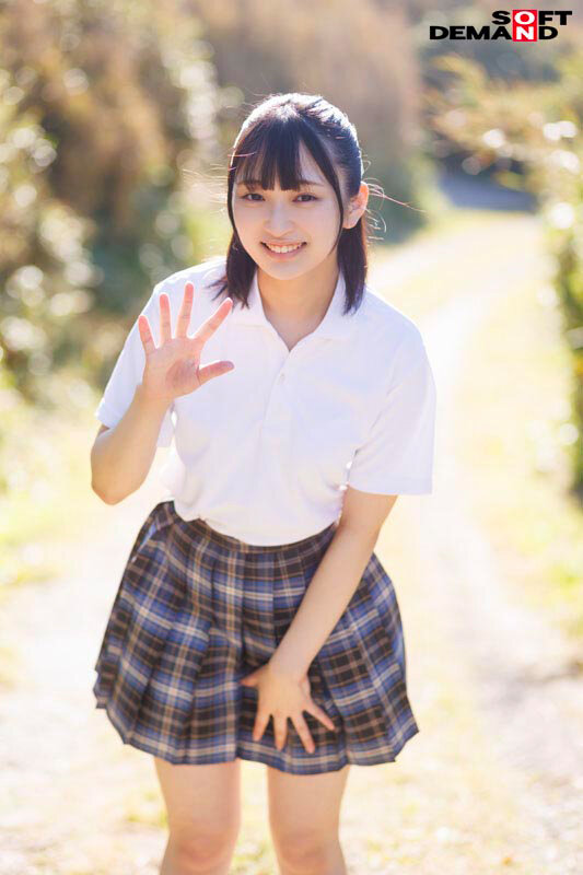 「音田絵凛18歳AVデビュー！スレンダー美少女素人がローション顔射プレイで魅せるギャップ」のサンプル画像7枚目