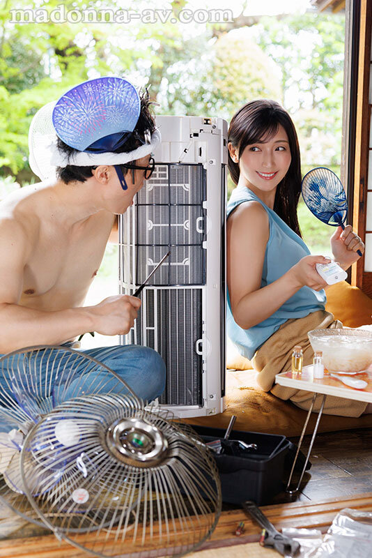 「吉永塔子が義母役で中出し熟女プレイ！汗だく人妻の濃厚セックスに興奮必至」のサンプル画像1枚目