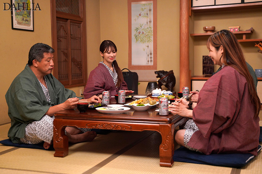 「小沢菜穂の寝取られ温泉ドラマ｜人気女優が魅せる禁断の人妻シチュエーション作品」のサムネイル