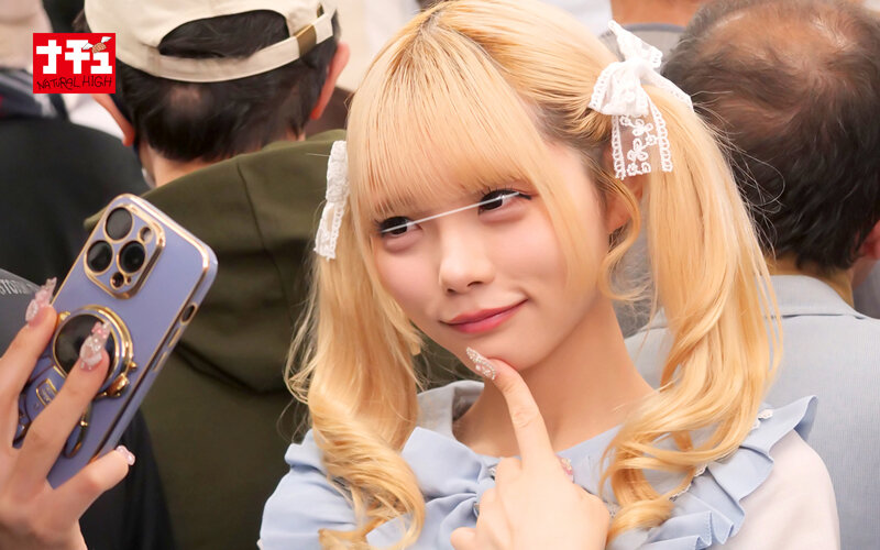 「【美少女】金髪地雷系女子が中出し&顔射で恥じらいながら感じまくる羞恥プレイ動画」のサンプル画像2枚目