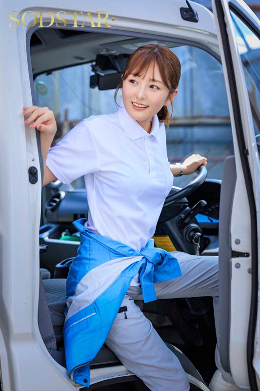 「青空ひかり NTR作品|スレンダー人妻が車内で中出しされる寝取られドラマ」のサンプル画像2枚目