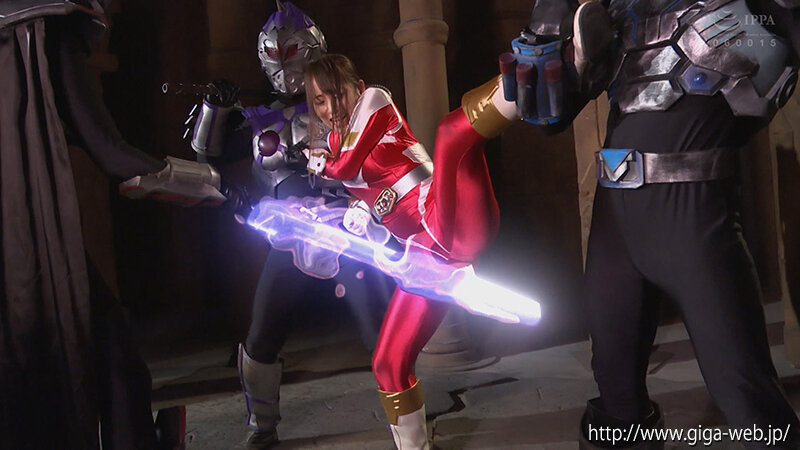 「倉多まお 女戦士が屈服する衝撃展開！聖心特装隊セイントフォースの過激な洗脳調教」のサンプル画像9枚目