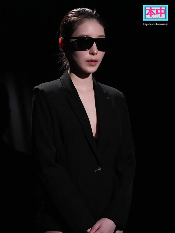 「痴女・香水じゅんの卑猥なフェラとイラマチオで中出し懇願!オナニーも見せつける全5話」のサンプル画像7枚目