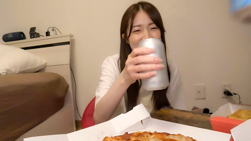 「【あかね麗】美乳美少女とハメ撮り中出し!SSSボディのお姉さんと部屋呑みドキュメント」のサンプル画像9枚目