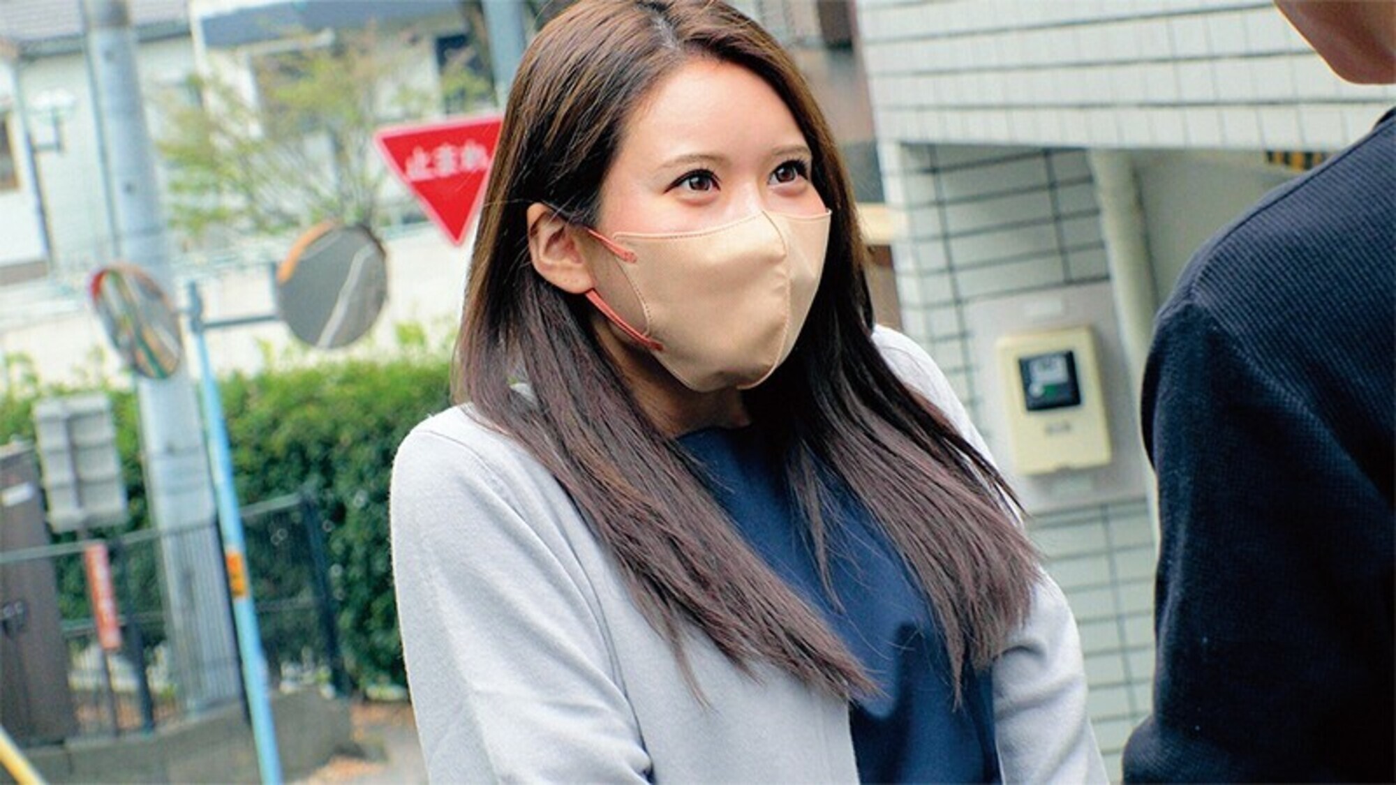 「ガチ歯科衛生士さんプライベートお口セックス しのさん(22)とみなさん(23)」のサンプル画像6枚目