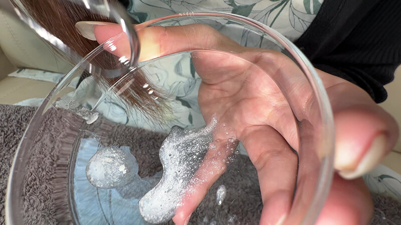 「【旭メイサ】素人お姉さんをナンパ!舌ブラシで汚舌苔採取する個人撮影動画」のサンプル画像10枚目