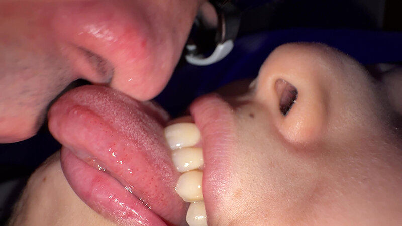 「【横山夏希】美人お姉さんをナンパ!素人風の濃厚キス個人撮影が話題」のサンプル画像20枚目