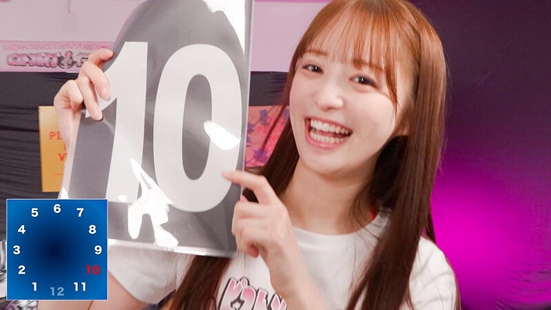 「望月つぼみ・皆月ひかる出演！電マ＆バイブで潮吹きアクメ連発の羞恥イスゲーム完全版」のサンプル画像9枚目